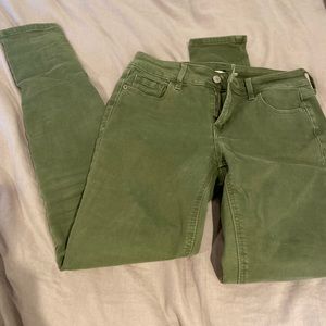 Old navy size 2 olive skinny jeans